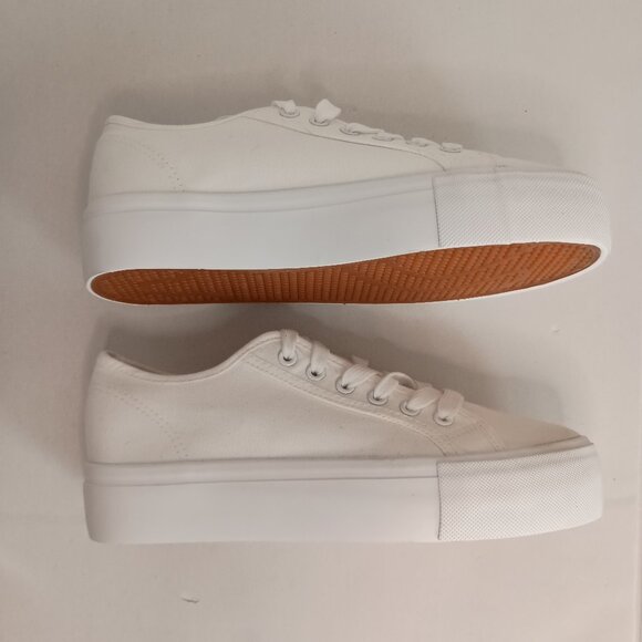 Women's Platform Understated Minimalist White Like New Size 8 - Picture 4 of 10